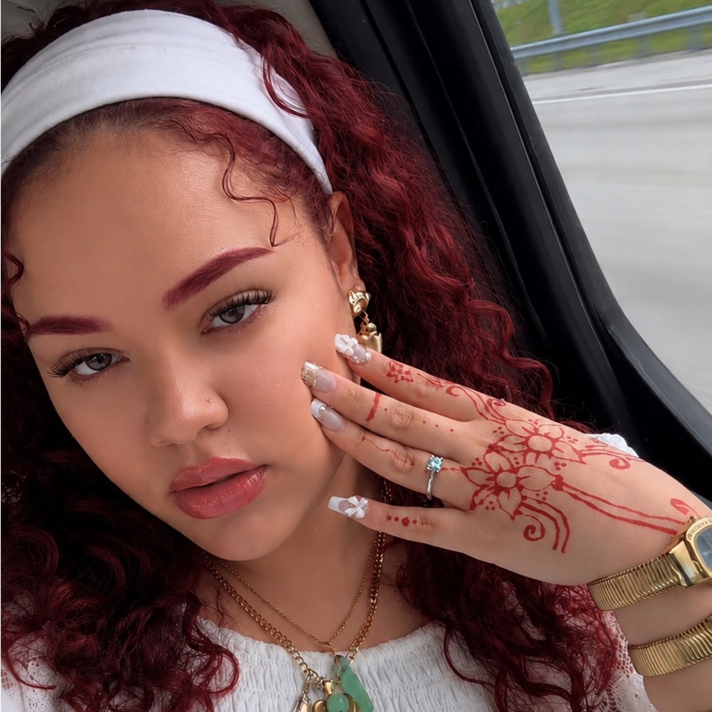 Like my flyer too be notified when I go live ππ - Picture 9 of 16